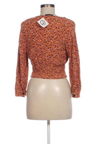 Damenbluse Bershka, Größe M, Farbe Mehrfarbig, Preis 17,99 €