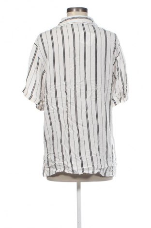 Damenbluse Gina Tricot, Größe M, Farbe Mehrfarbig, Preis € 13,99