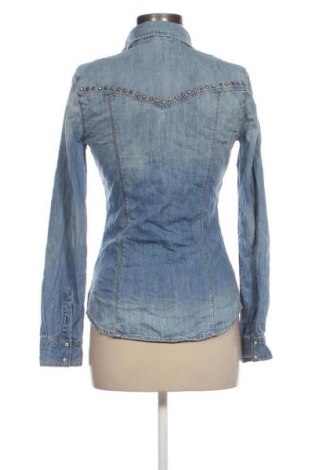 Damenbluse Guess, Größe S, Farbe Blau, Preis 46,99 €
