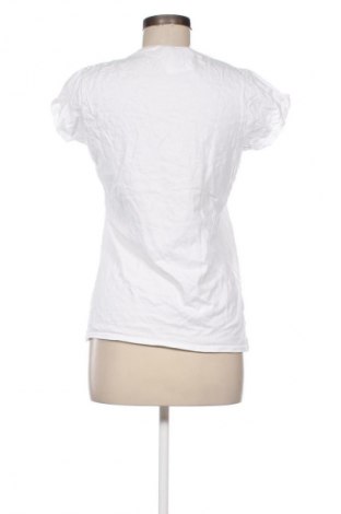 Γυναικείο t-shirt Gildan, Μέγεθος XL, Χρώμα Πολύχρωμο, Τιμή 8,37 €