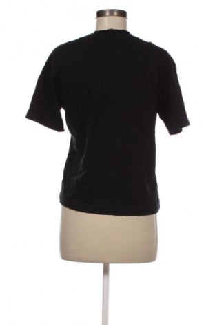 Γυναικείο t-shirt Gina Tricot, Μέγεθος M, Χρώμα Μαύρο, Τιμή 8,99 €