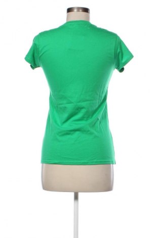 Γυναικείο t-shirt Gildan, Μέγεθος M, Χρώμα Πολύχρωμο, Τιμή 8,99 €