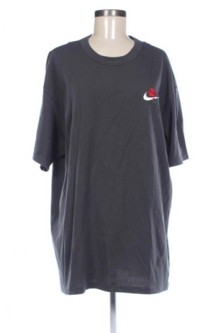 Tricou de femei Nike, Mărime XL, Culoare Gri, Preț 154,60 Lei