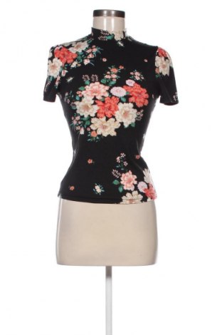 Γυναικείο t-shirt SHEIN, Μέγεθος S, Χρώμα Πολύχρωμο, Τιμή 8,98 €