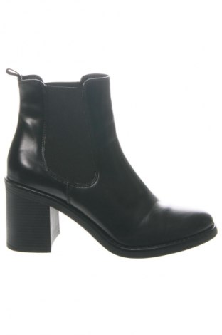 Botine de damă Graceland, Mărime 40, Culoare Negru, Preț 119,69 Lei