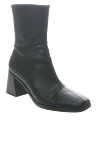 Damen Stiefeletten Monki, Größe 38, Farbe Schwarz, Preis 17,75 €