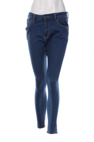 Blugi de femei Bershka, Mărime M, Culoare Albastru, Preț 73,36 Lei