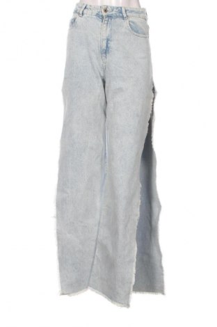 Damskie jeansy Bershka, Rozmiar M, Kolor Niebieski, Cena 68,33 zł