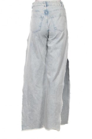 Damskie jeansy Bershka, Rozmiar M, Kolor Niebieski, Cena 68,33 zł