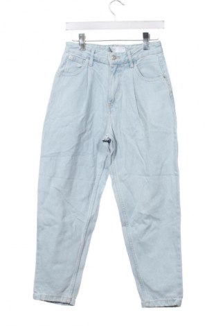 Blugi de femei Bershka, Mărime XS, Culoare Albastru, Preț 94,99 Lei
