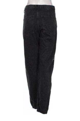 Damskie jeansy Bershka, Rozmiar M, Kolor Szary, Cena 43,99 zł