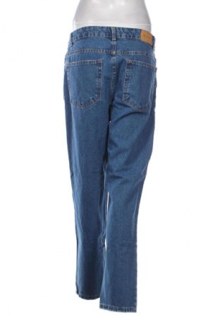 Blugi de femei Bershka, Mărime M, Culoare Albastru, Preț 73,36 Lei