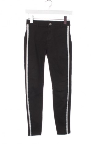 Γυναικείο Τζίν Bershka, Μέγεθος XS, Χρώμα Μαύρο, Τιμή 18,99 €