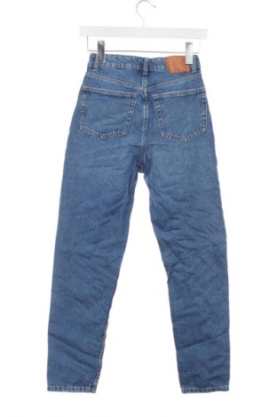 Damskie jeansy Bershka, Rozmiar XXS, Kolor Niebieski, Cena 95,99 zł