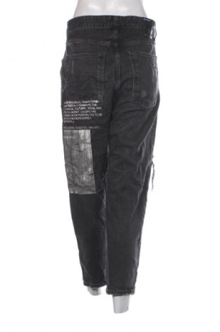 Damskie jeansy Bershka, Rozmiar M, Kolor Czarny, Cena 95,99 zł