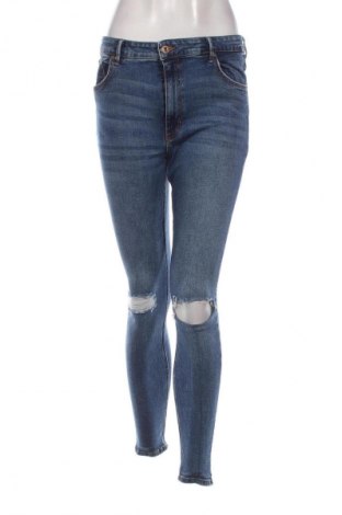 Blugi de femei Bershka, Mărime M, Culoare Albastru, Preț 78,79 Lei