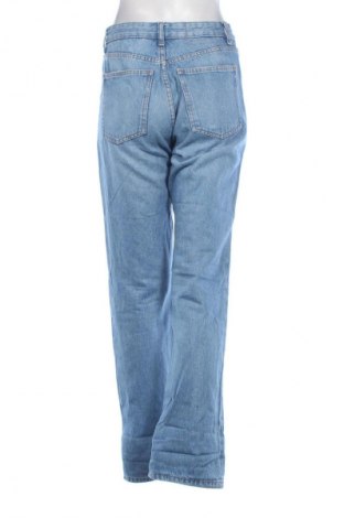 Damskie jeansy Bershka, Rozmiar S, Kolor Niebieski, Cena 65,98 zł