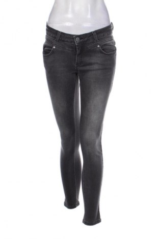 Blugi de femei Blue Effect, Mărime M, Culoare Gri, Preț 74,81 Lei