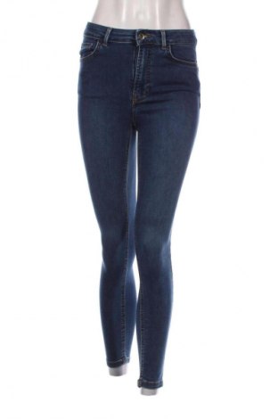 Дамски дънки Calzedonia, Размер S, Цвят Син, Цена 41,99 лв.