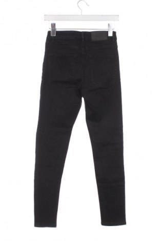 Blugi de femei Cheap Monday, Mărime S, Culoare Negru, Preț 104,00 Lei