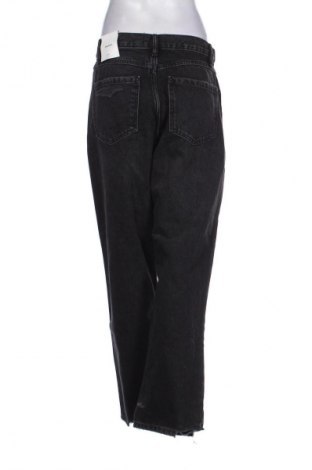 Damskie jeansy Cropp, Rozmiar L, Kolor Czarny, Cena 219,00 zł