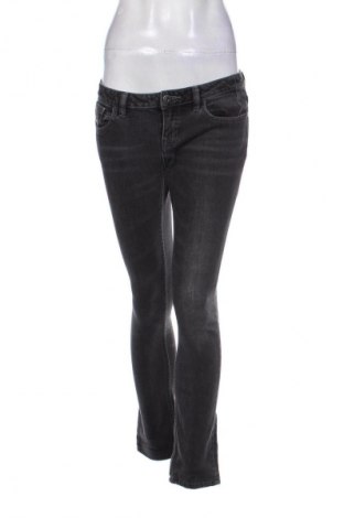Damen Jeans DKNY, Größe S, Farbe Grau, Preis 45,15 €