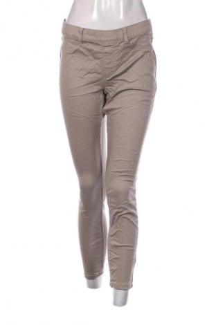 Damen Jeans Essentials, Größe M, Farbe Braun, Preis 20,99 €