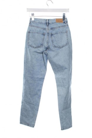 Damskie jeansy Gina Tricot, Rozmiar XS, Kolor Niebieski, Cena 111,99 zł