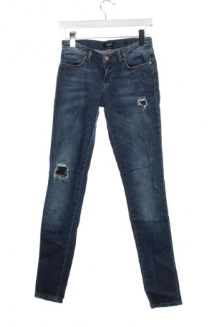Γυναικείο Τζίν Guess, Μέγεθος S, Χρώμα Μπλέ, Τιμή 39,70 €