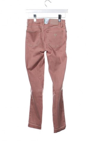 Damen Jeans Guess, Größe S, Farbe Aschrosa, Preis € 112,99