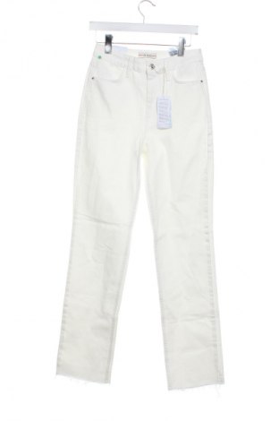 Dámske džínsy  Guess, Veľkosť XS, Farba Biela, Cena  84,95 €