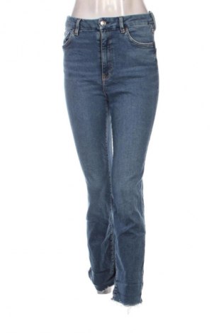 Damskie jeansy H&M, Rozmiar M, Kolor Niebieski, Cena 95,99 zł