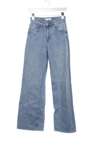 Damskie jeansy H&M, Rozmiar XS, Kolor Niebieski, Cena 68,33 zł