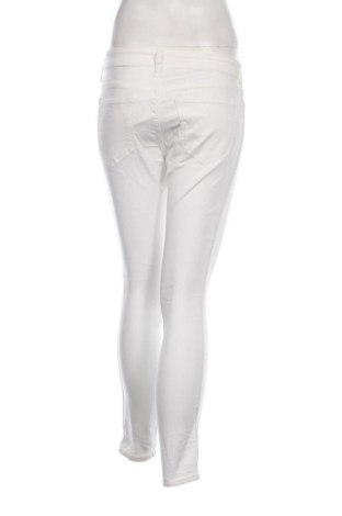 Damskie jeansy H&M, Rozmiar S, Kolor Biały, Cena 43,99 zł