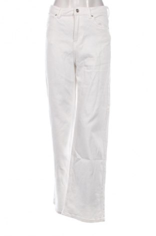 Damen Jeans H&M Divided, Größe M, Farbe Weiß, Preis 15,00 €