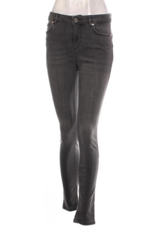 Damskie jeansy Liu Jo, Rozmiar M, Kolor Szary, Cena 338,99 zł