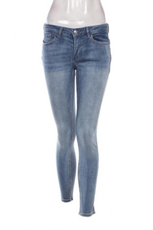 Damskie jeansy Mango, Rozmiar M, Kolor Niebieski, Cena 111,99 zł