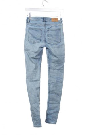 Női farmernadrág Monki, Méret XS, Szín Kék, Ár 9 489 Ft