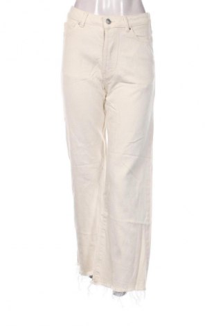 Дамски дънки Never Denim, Размер S, Цвят Екрю, Цена 41,99 лв.