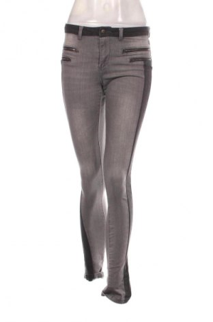 Blugi de femei ONLY, Mărime S, Culoare Gri, Preț 110,99 Lei