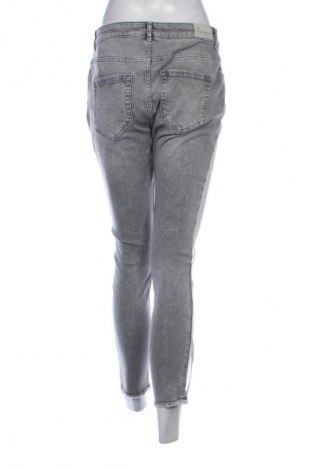 Damskie jeansy ONLY, Rozmiar L, Kolor Szary, Cena 252,99 zł