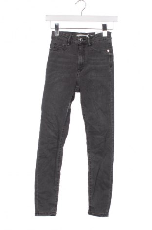 Blugi de femei Perfect Jeans By Gina Tricot, Mărime S, Culoare Gri, Preț 251,99 Lei