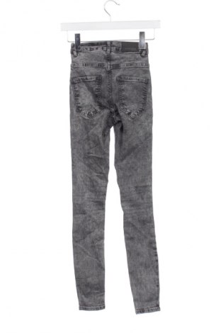Damskie jeansy Perfect Jeans By Gina Tricot, Rozmiar XS, Kolor Szary, Cena 111,99 zł