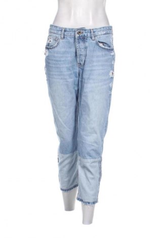 Damskie jeansy Pull&Bear, Rozmiar S, Kolor Niebieski, Cena 68,00 zł