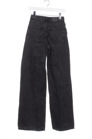 Damskie jeansy Pull&Bear, Rozmiar XXS, Kolor Szary, Cena 69,68 zł