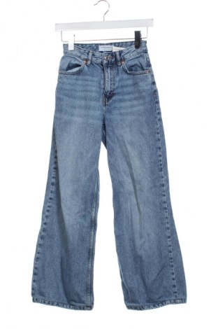 Damskie jeansy Pull&Bear, Rozmiar XXS, Kolor Niebieski, Cena 68,93 zł