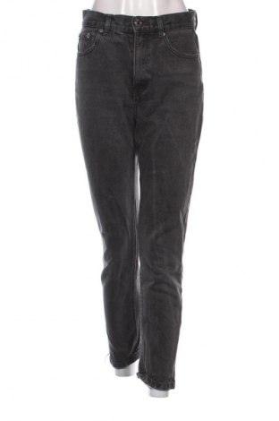 Blugi de femei Pull&Bear, Mărime S, Culoare Gri, Preț 43,99 Lei