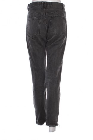 Blugi de femei Pull&Bear, Mărime S, Culoare Gri, Preț 43,99 Lei