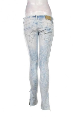 Damskie jeansy Pull&Bear, Rozmiar M, Kolor Niebieski, Cena 68,33 zł