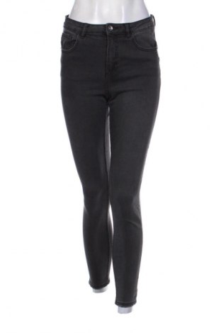 Damen Jeans Reserved, Größe M, Farbe Grau, Preis € 8,99